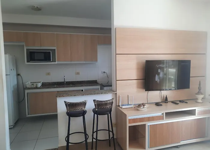 Apartamento completo e confortável com excelente localização, 5 min da Praia Grande, Tenório e comércio Ubatuba